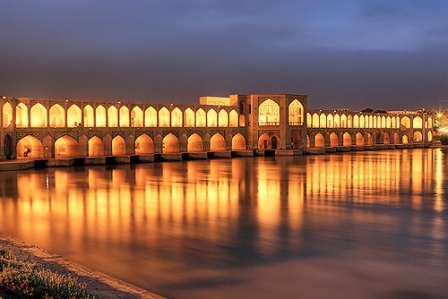 Khaju bridge / Foto: twocentsworth Khaju bridge / Foto: twocentsworth