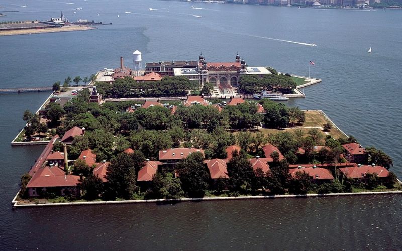 Lee más sobre el artículo Ellis Island, la aduana de Nueva York