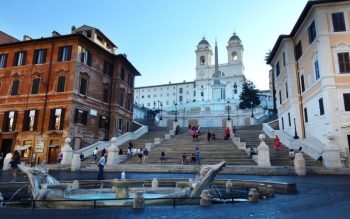 Lee más sobre el artículo La plaza de España en Roma en Italia