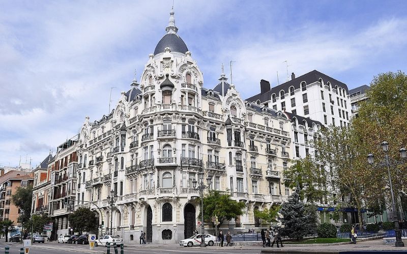 Lee más sobre el artículo De Sol a Sto. Domingo: La calle Preciados