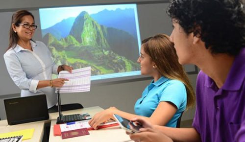 ¿Por qué el turismo? ¿Por qué el turismo?