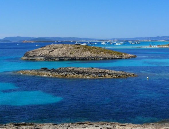 Lee más sobre el artículo Visitar las islas Baleares – Cómo llegar y qué ver en cada isla