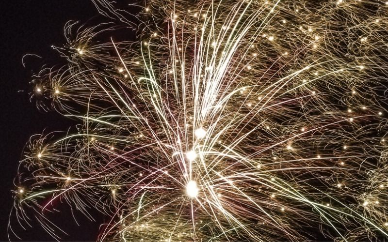 Lee más sobre el artículo 5 planes que hacer en nochevieja