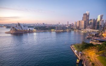 Lee más sobre el artículo Guía para buscar trabajo en Australia: Consejos y recursos valiosos para quienes quieren vivir una experiencia única e inolvidable