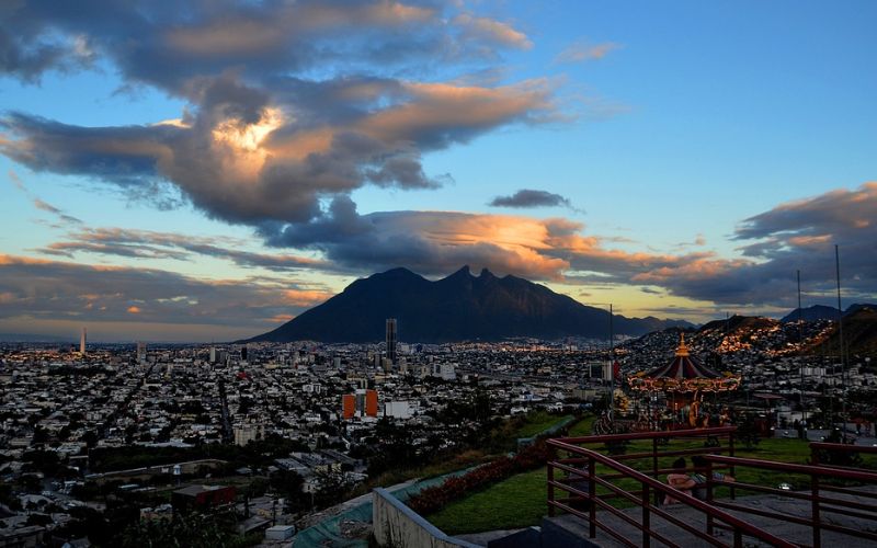 Lee más sobre el artículo Qué ver en Monterrey – Tesoros naturales y culturales en el norte de México