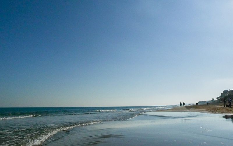 Lee más sobre el artículo Descubriendo el encanto de los coches acuáticos en la provincia de Alicante