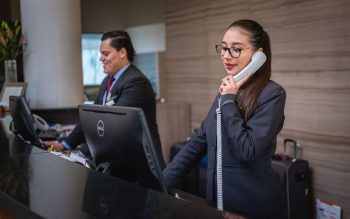 Lee más sobre el artículo Estudiar turismo y hotelería: Preparación para una carrera en el sector turístico