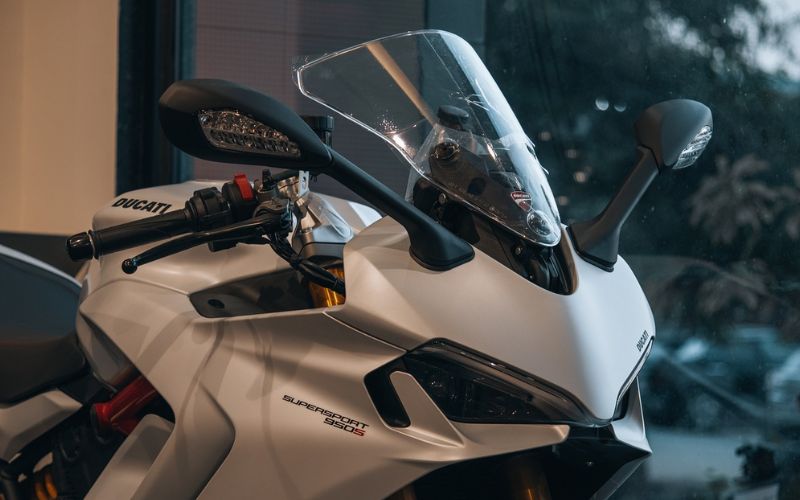 Lee más sobre el artículo ¿Por qué los viajes en moto son mejores con Ducati?