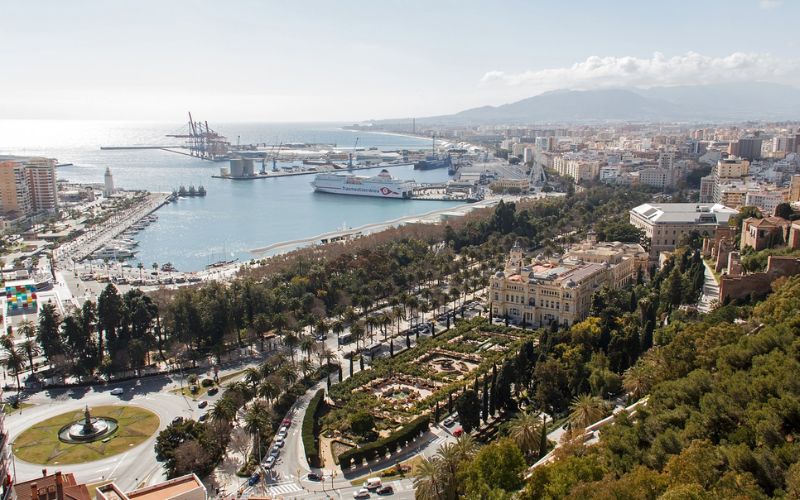 Lee más sobre el artículo Turismo de salud y bienestar en Málaga: Clínica estética Aesophy en Málaga