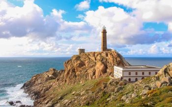 Lee más sobre el artículo Ruta con tu gente en minibús por Galicia