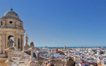 Lee más sobre el artículo La experiencia de viajar a Cádiz en Carnaval
