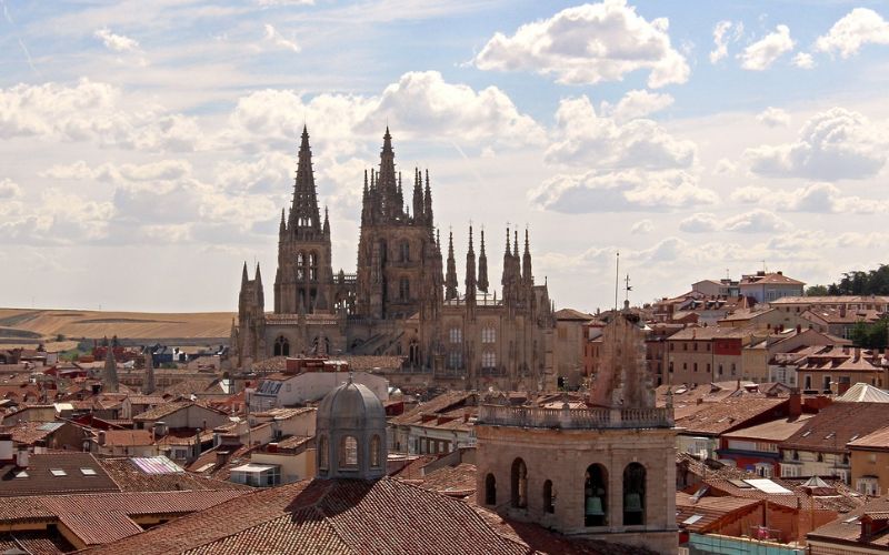 Lee más sobre el artículo Burgos en 24 horas: Qué ver, comer y qué no perderse