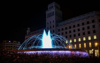 Lee más sobre el artículo ¿Qué hacer en Barcelona en Navidad? Luces, mercados y experiencias invernales
