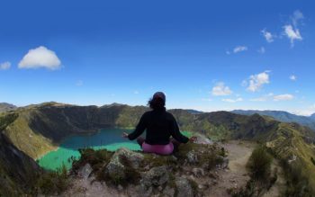 Lee más sobre el artículo El viaje como como herramienta terapéutica – ¿De qué manera una escapada ayuda a gestionar la ansiedad?